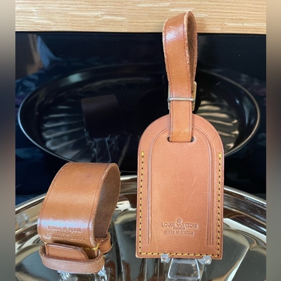 Authentic Louis Vuitton Luggage Tag & Poignet - Picture 1 of 8
